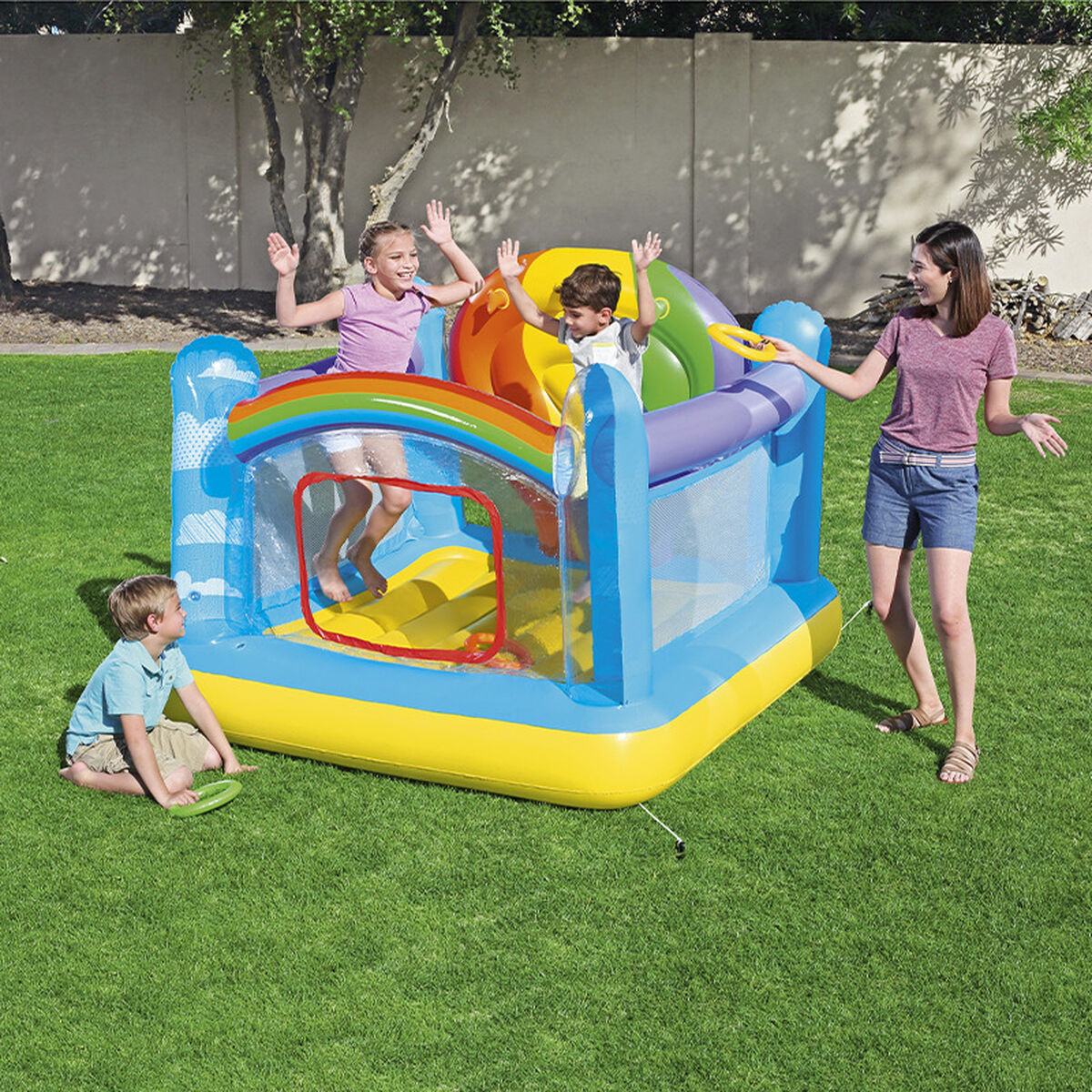 Saltador hinchable Bestway 52269 - detalle de costuras y valvula